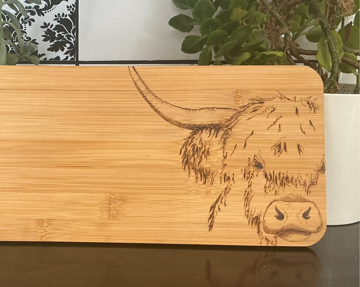Highland Cow Bamboo Serving Board – Handmade Rustic Chopping Board Gift - Cheese & Charcuterie Serving Platter