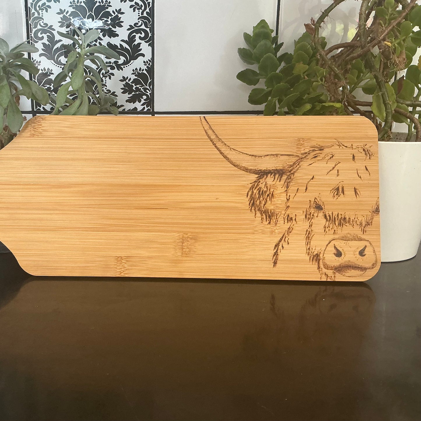 Highland Cow Bamboo Serving Board – Handmade Rustic Chopping Board Gift - Cheese & Charcuterie Serving Platter